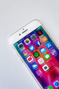 Les réseaux sociaux pertinents pour des assistantes de direction